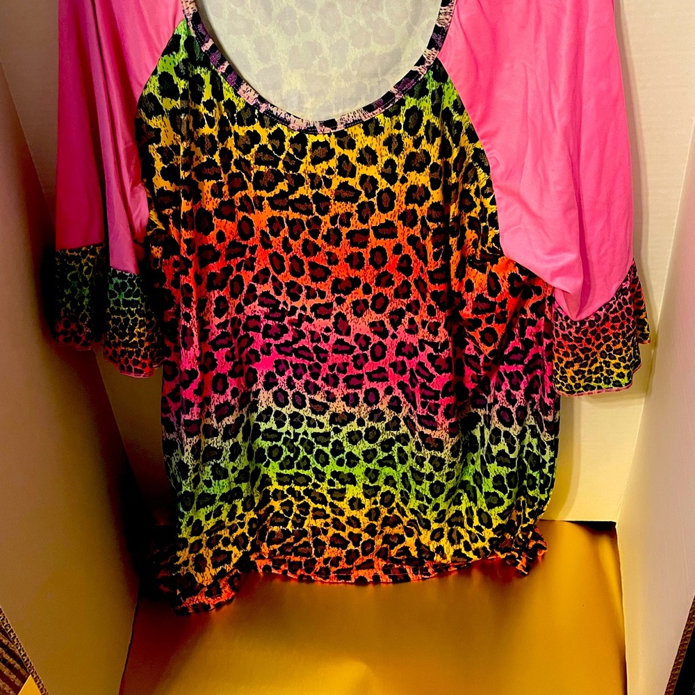 Vibrant Leopard Print Women's Top